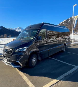 Group transport and minibus service